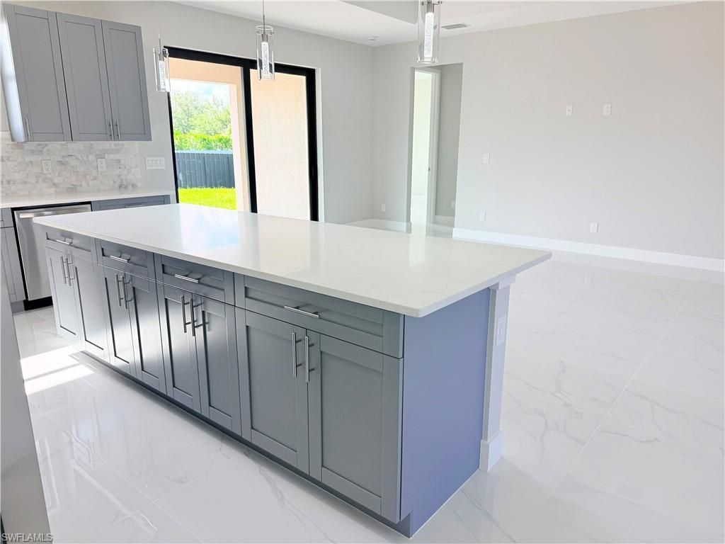 338 SW 28th Ave, Cape Coral, FL 33991 Photo