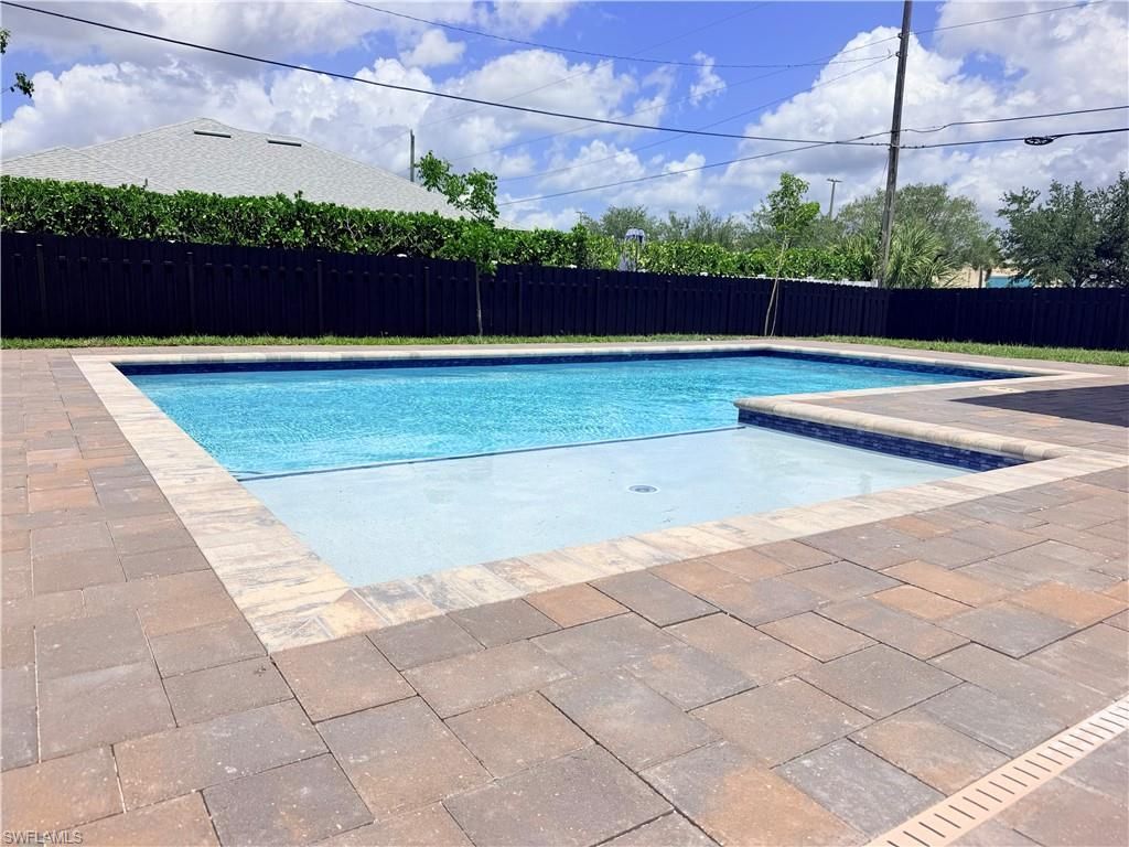 338 SW 28th Ave, Cape Coral, FL 33991 Photo