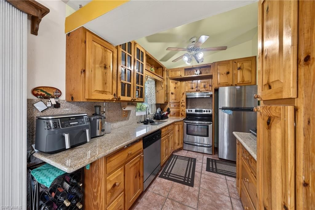 1017 NW 15th St, Cape Coral, FL 33993 Photo