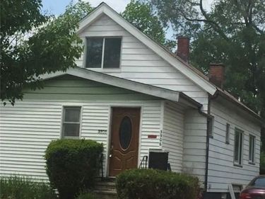 3906 Brookside Boulevard, Cleveland, OH 44111