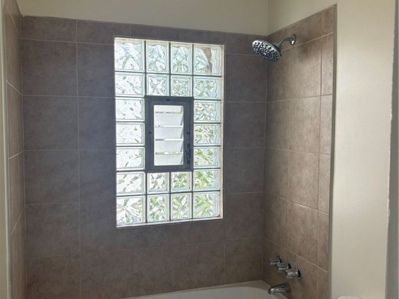 3906 Brookside Boulevard , Cleveland, OH 44111 Photo 11
