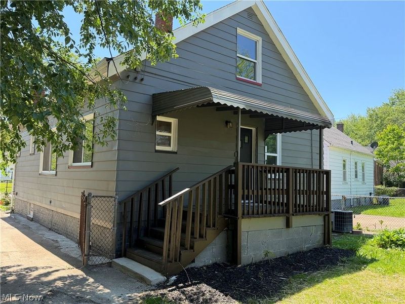 3906 Brookside Boulevard, Cleveland, OH 44111 Photo 2