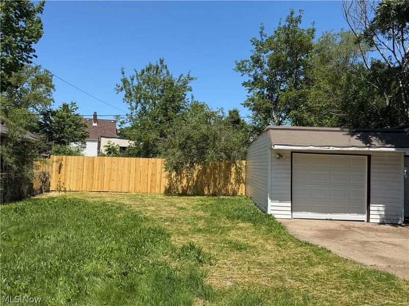 3906 Brookside Boulevard, Cleveland, OH 44111 Photo 6