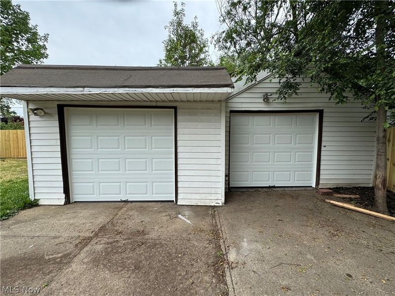 3906 Brookside Boulevard, Cleveland, OH 44111 Photo 7