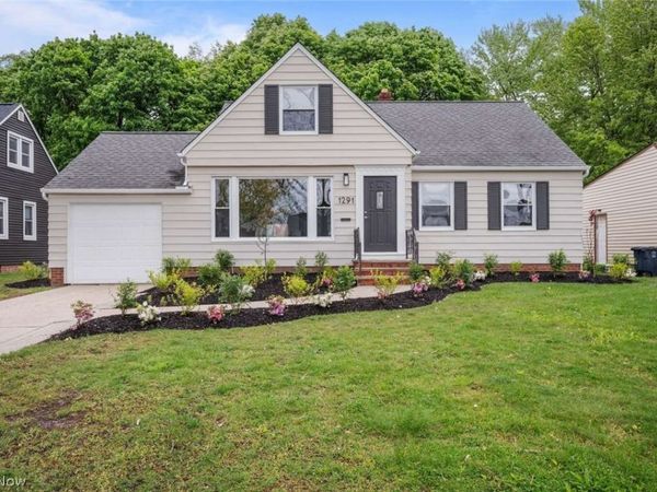 1291 Haverston Road , Lyndhurst, OH 44124