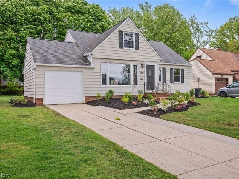 1291 Haverston Road, Lyndhurst, OH 44124 Photo 2