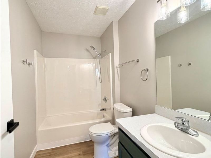 616 N Creek Drive, Painesville, OH 44077 Photo 9