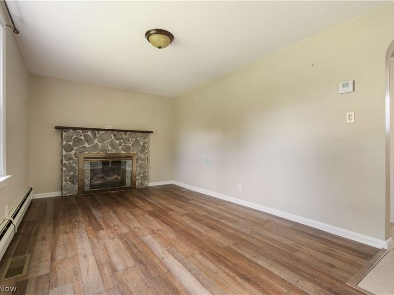 11727 Easton Street NE, Alliance, OH 44601 Photo 11