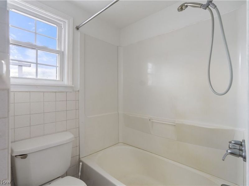 11727 Easton Street NE, Alliance, OH 44601 Photo 23