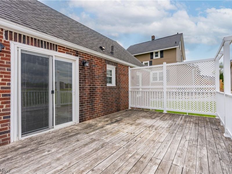 11727 Easton Street NE, Alliance, OH 44601 Photo 4