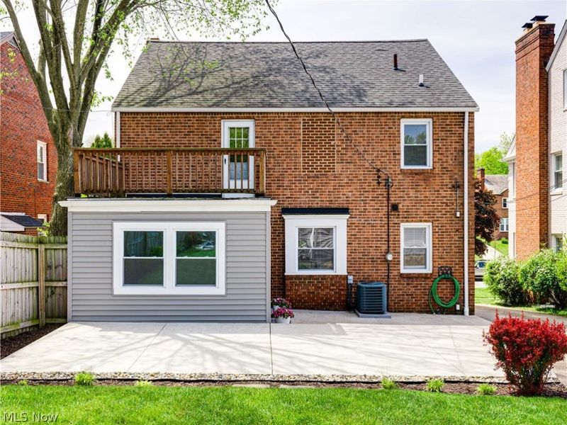 3805 Washington Boulevard, University Heights, OH 44118 Photo 3