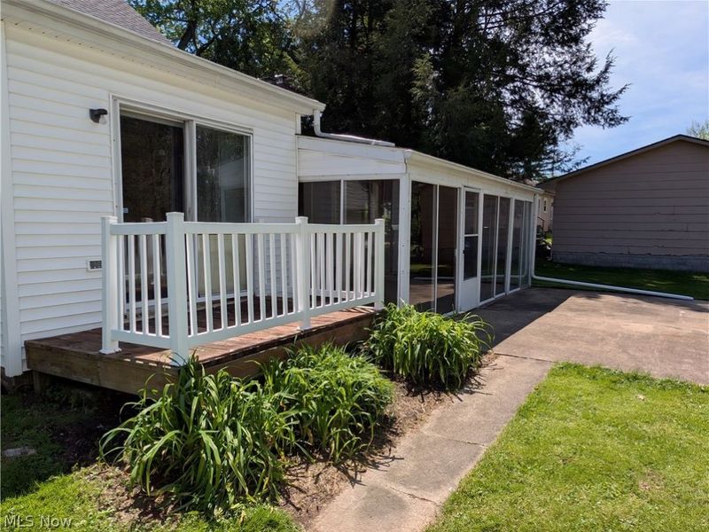 1106 Warren Road, Newton Falls, OH 44444 Photo 15