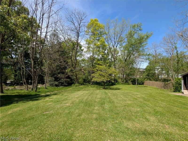 1106 Warren Road, Newton Falls, OH 44444 Photo 5