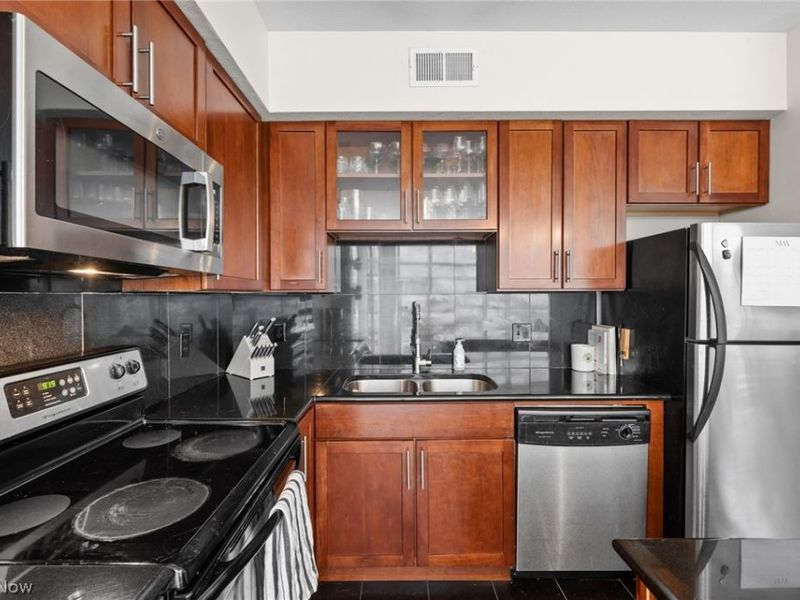 1237 Washington Avenue , Unit 601, Cleveland, OH 44113 Photo 11