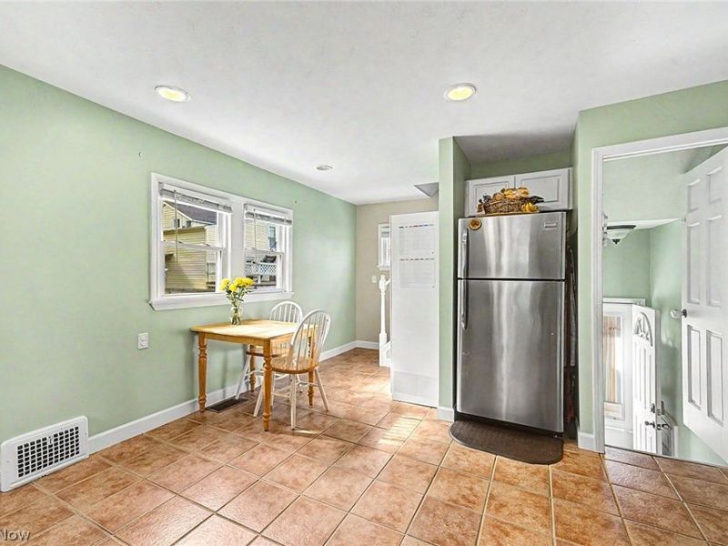 4664 Brookwood Drive, Brooklyn, OH 44144 Photo 14