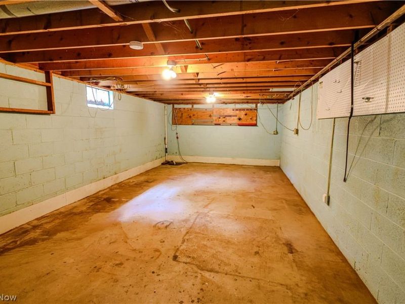 1740 Washington Boulevard, Louisville, OH 44641 Photo 32
