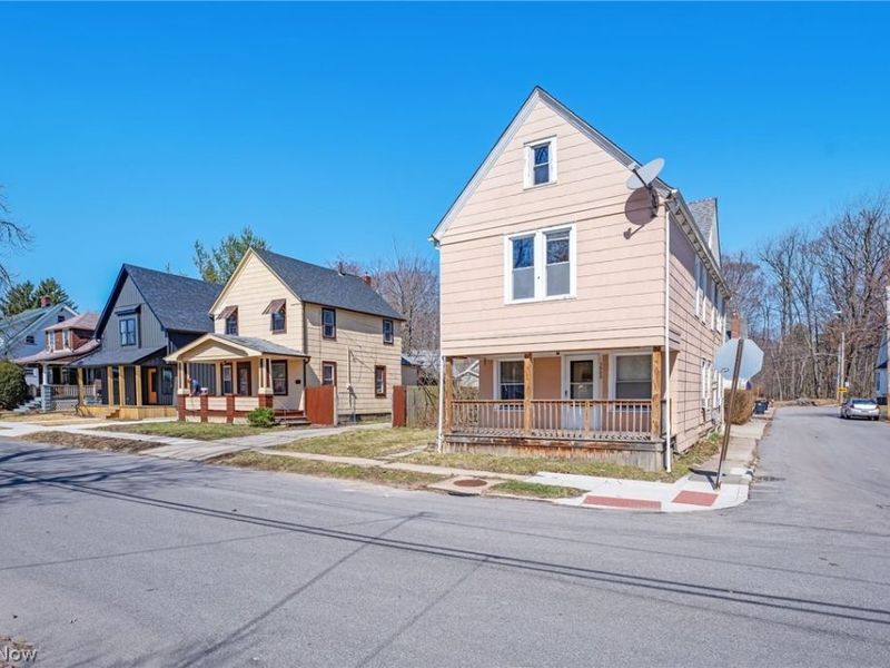 3900 Muriel Avenue, Cleveland, OH 44109 Photo 2