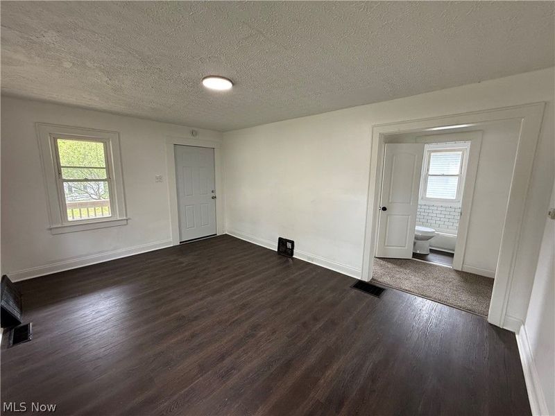 778 Ravenswood Street, Akron, OH 44306 Photo 9