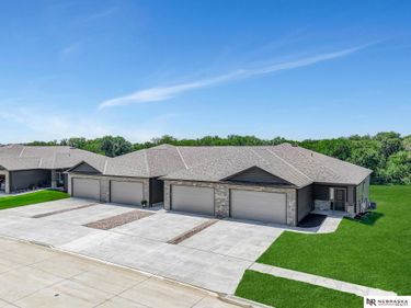 8805 Bristlecone Drive , Lincoln, NE 68526