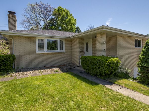 112 Murrayhill Avenue, Cheswick, PA 15024