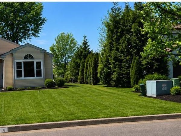 4 STEWER LANE, PERKASIE, PA 18944