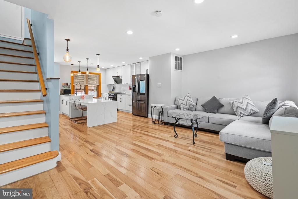 1218 Mollbore Terrace, Philadelphia, PA 19148 Main Photo