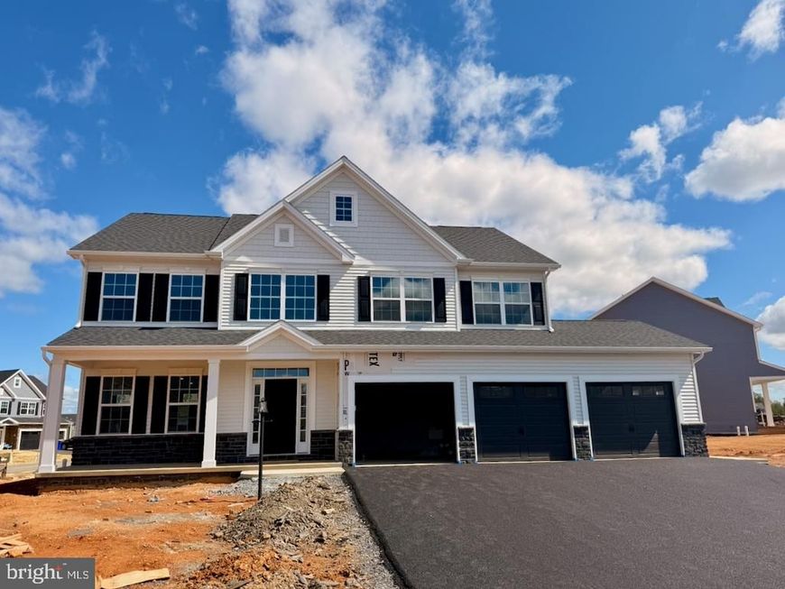 404 East Clarissa Drive, Shippensburg, PA 17257 Main Photo