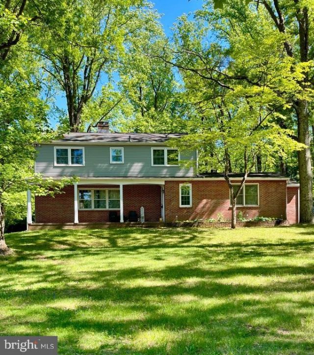 2222 OAK TERRACE, LANSDALE, PA 19446