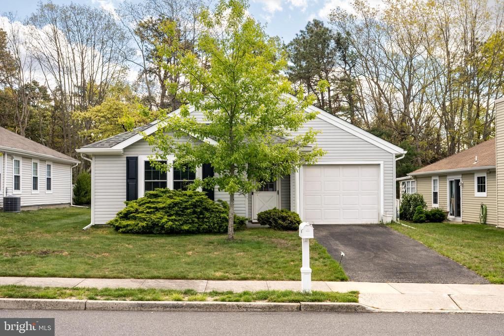 98 Pine Oak Boulevard , Barnegat, NJ 08005 Main Photo