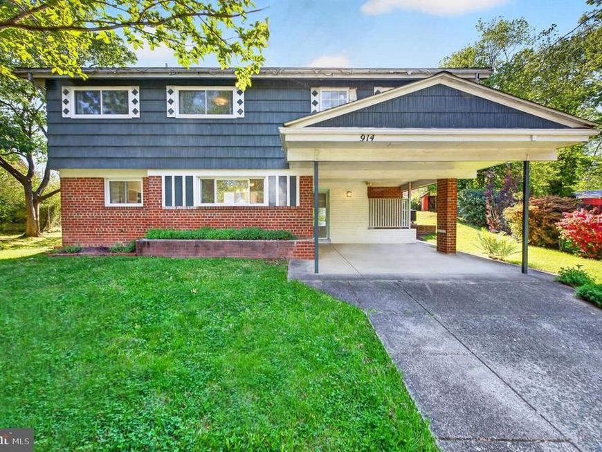914 Kenbrook Court , Silver Spring, MD 20902 Main Photo