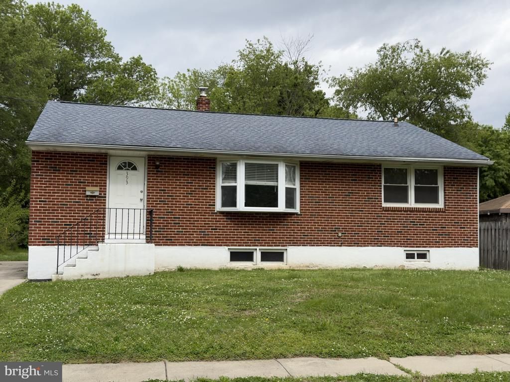 393 Phillips Avenue, Newark, DE 19711 Main Photo