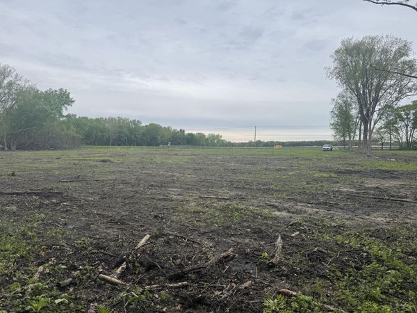 2855 (approx) In-10 , Lake Village, IN 46349