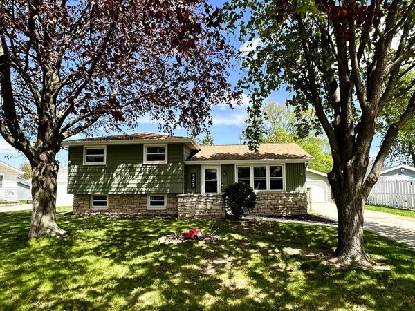 757 MC ARTHUR STREET, Fond Du Lac, WI 54935