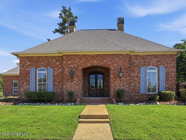 100 Grandeur Drive, Brandon, MS 39042