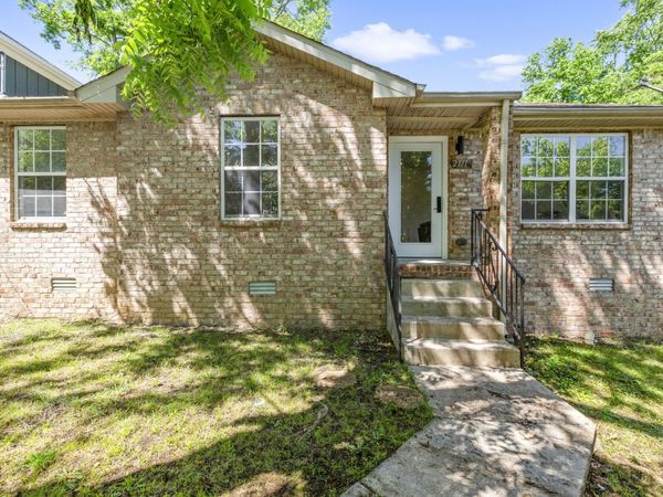 2111 14th Ave N, Nashville, TN 37208