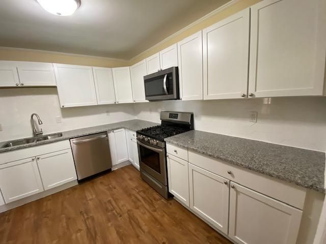 2708 Busch Avenue Photo 6
