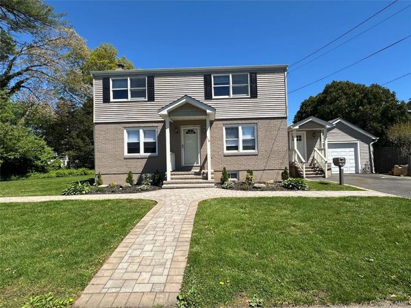 115 Lexington Avenue , Unit 1st Floor, West Babylon, NY 11704