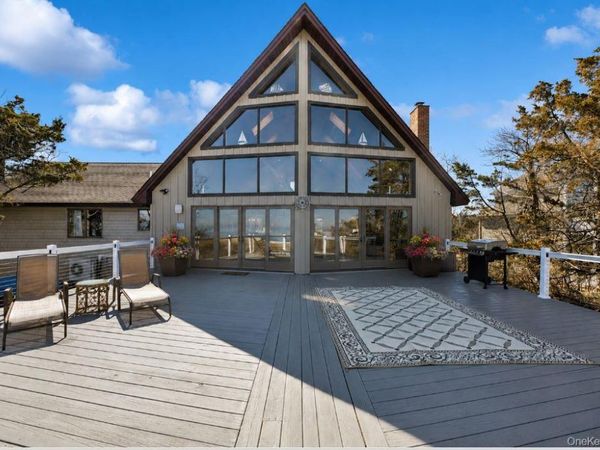 171 Harbor Beach Road , Mount Sinai, NY 11766