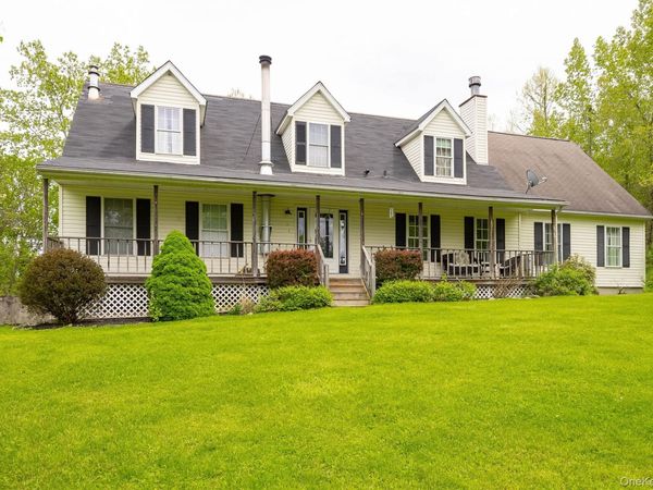 1763 County Route 19 , Red Hook, NY 12571