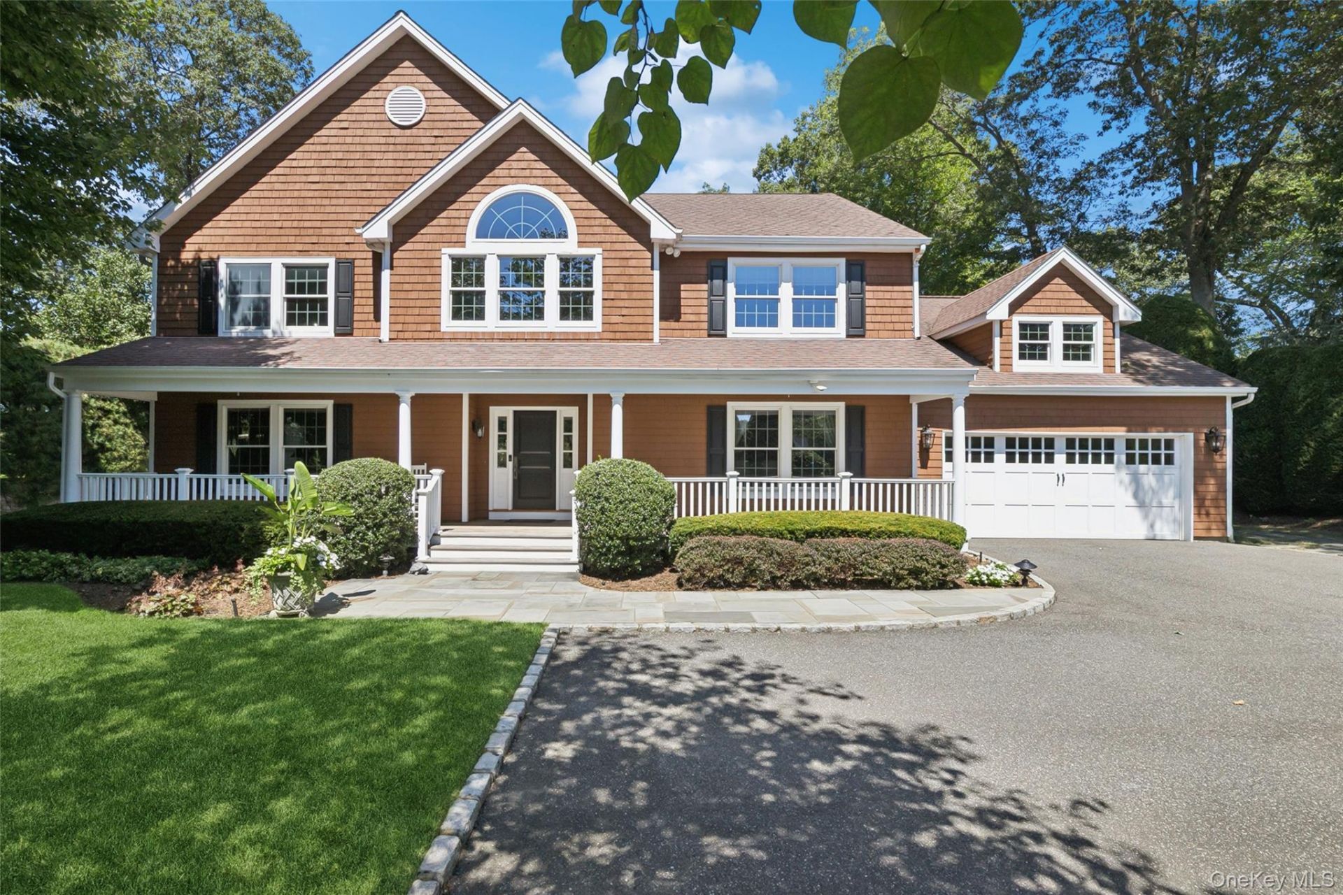 11 Cobblestone Court, Centerport, NY 11721 Main Photo