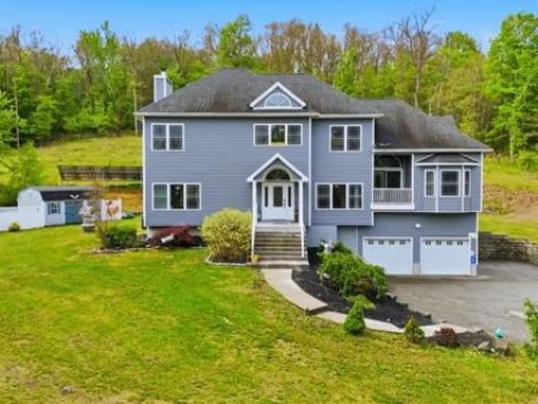 45 Whitetail Run , Chester, NY 10918
