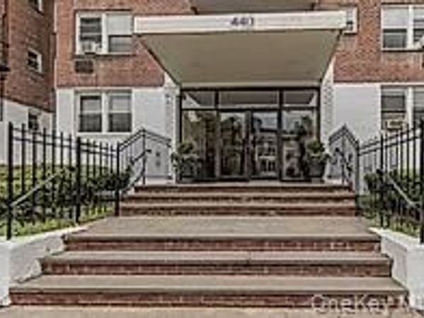 440 Warburton Avenue Avenue , Unit 3E, Yonkers, NY 10701
