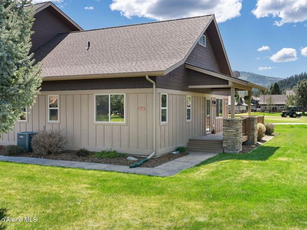 108 Ironwood DR, Blanchard, ID 83804