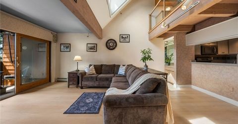 335 Ski Way, Unit 329, Incline Village, NV 89451 Photo