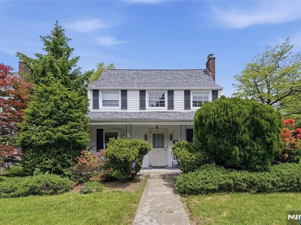 252 Washington Avenue, WESTWOOD, NJ 07675