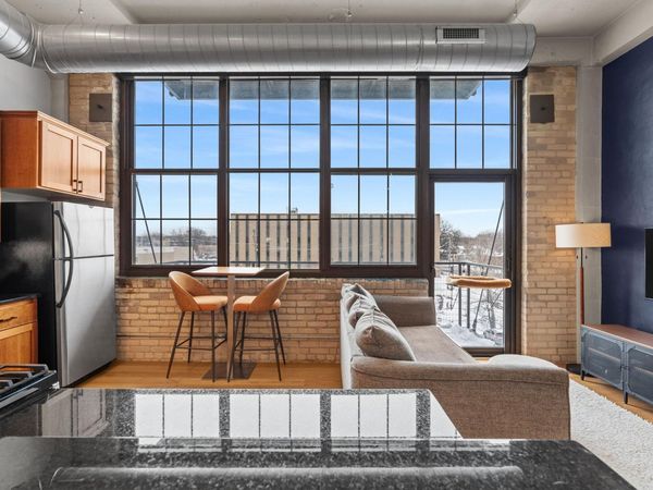 1901 E Hennepin Avenue, Unit 306, Minneapolis, MN 55413