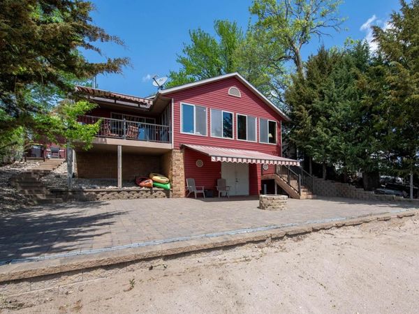 412 Doran Drive, Madison Lake, MN 56063