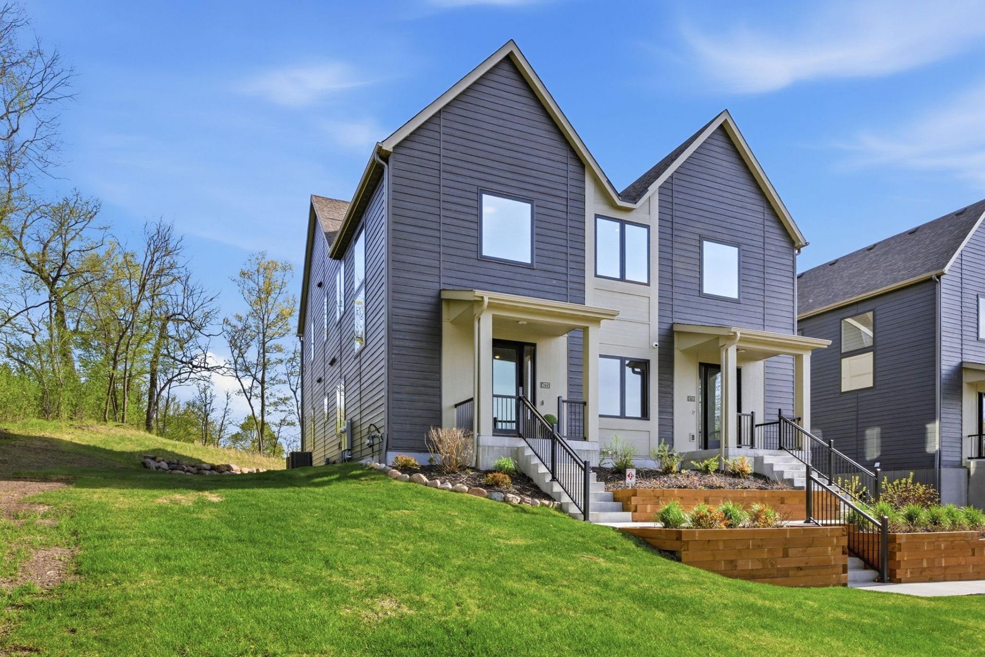 4725 Linden Cove Lane, Savage, MN 55378