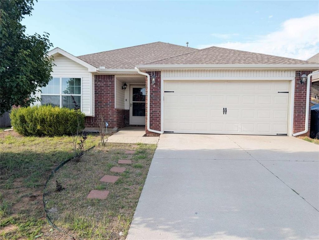 10728 NW 27th Street, Yukon, OK 73099 Main Photo