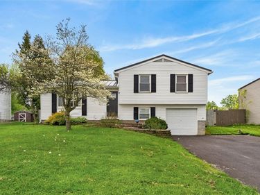 3 Barringer Drive, Hamlin, NY 14464